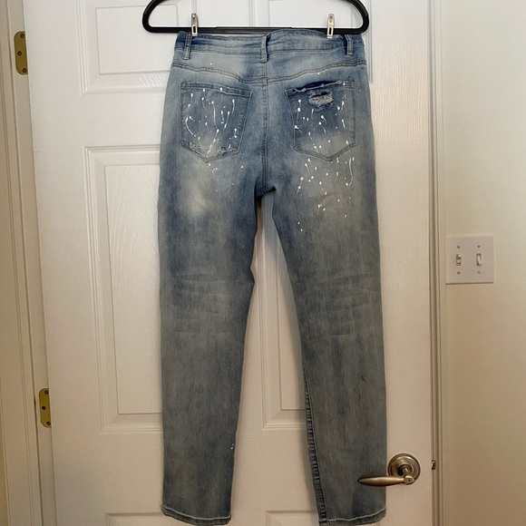 Jeans - Picture 2 of 3